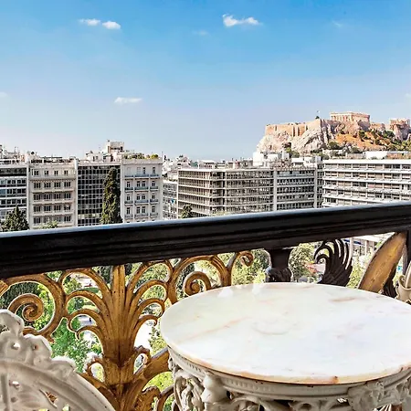 Szálloda Grande Bretagne, A Luxury Collection Hotel,