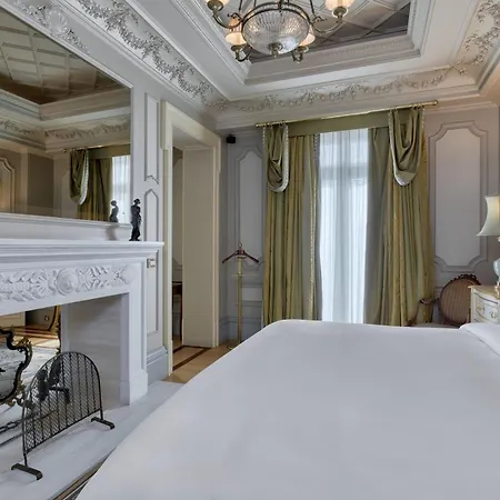 Grande Bretagne, A Luxury Collection Hotel, Szálloda