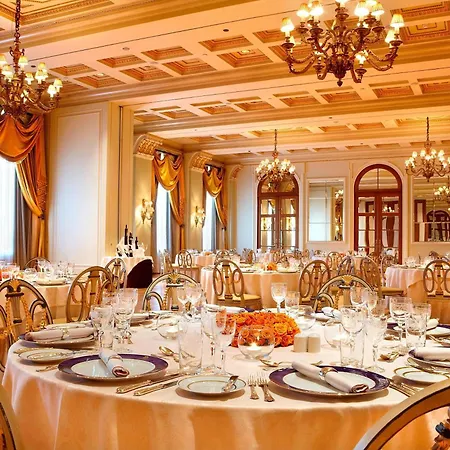 Grande Bretagne, A Luxury Collection Hotel, Szálloda 5*