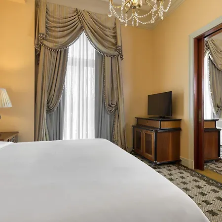 Hotell Grande Bretagne, A Luxury Collection Hotel, 5*